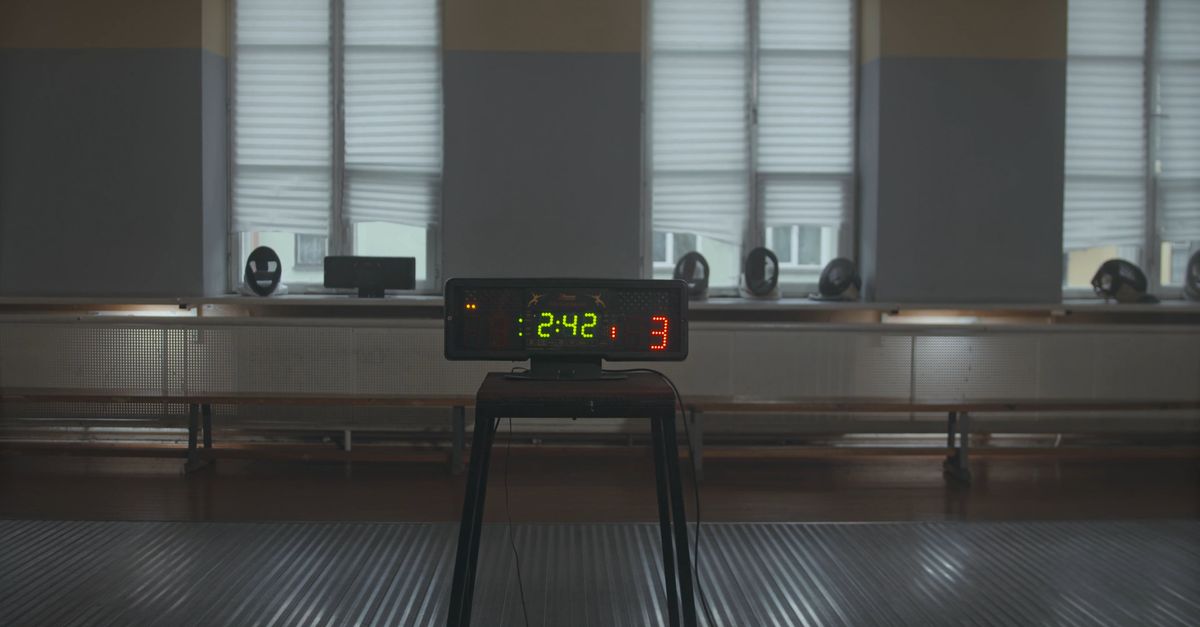 Timer Room A Fencing Timer in a Room Free Stock Video Footage, Royalty-Free 4K ...