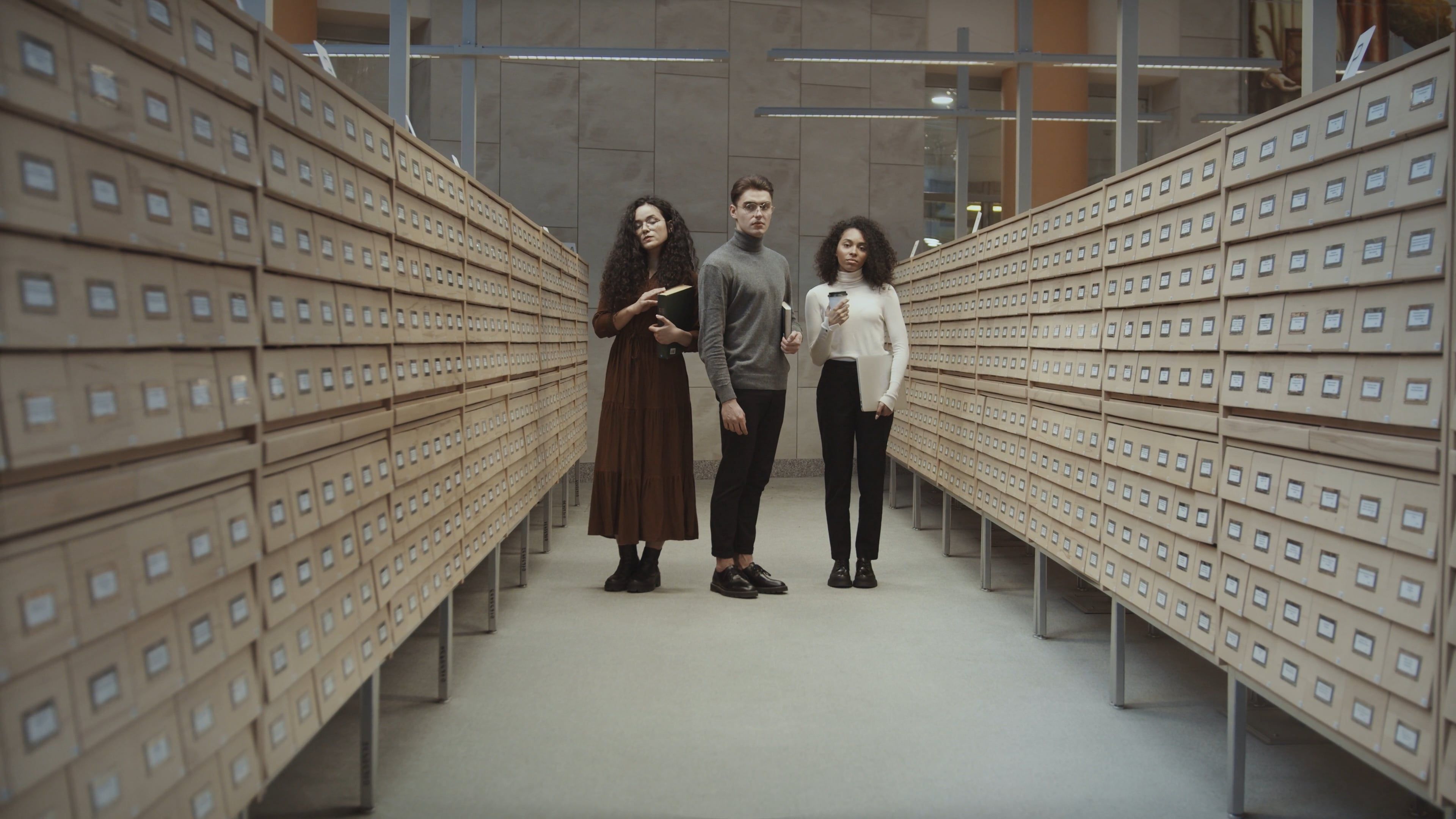 People in a Library · Free Stock Video