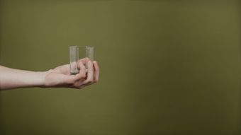 倒米酒高清视频免费下载视频素材