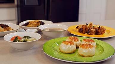 close up video of food