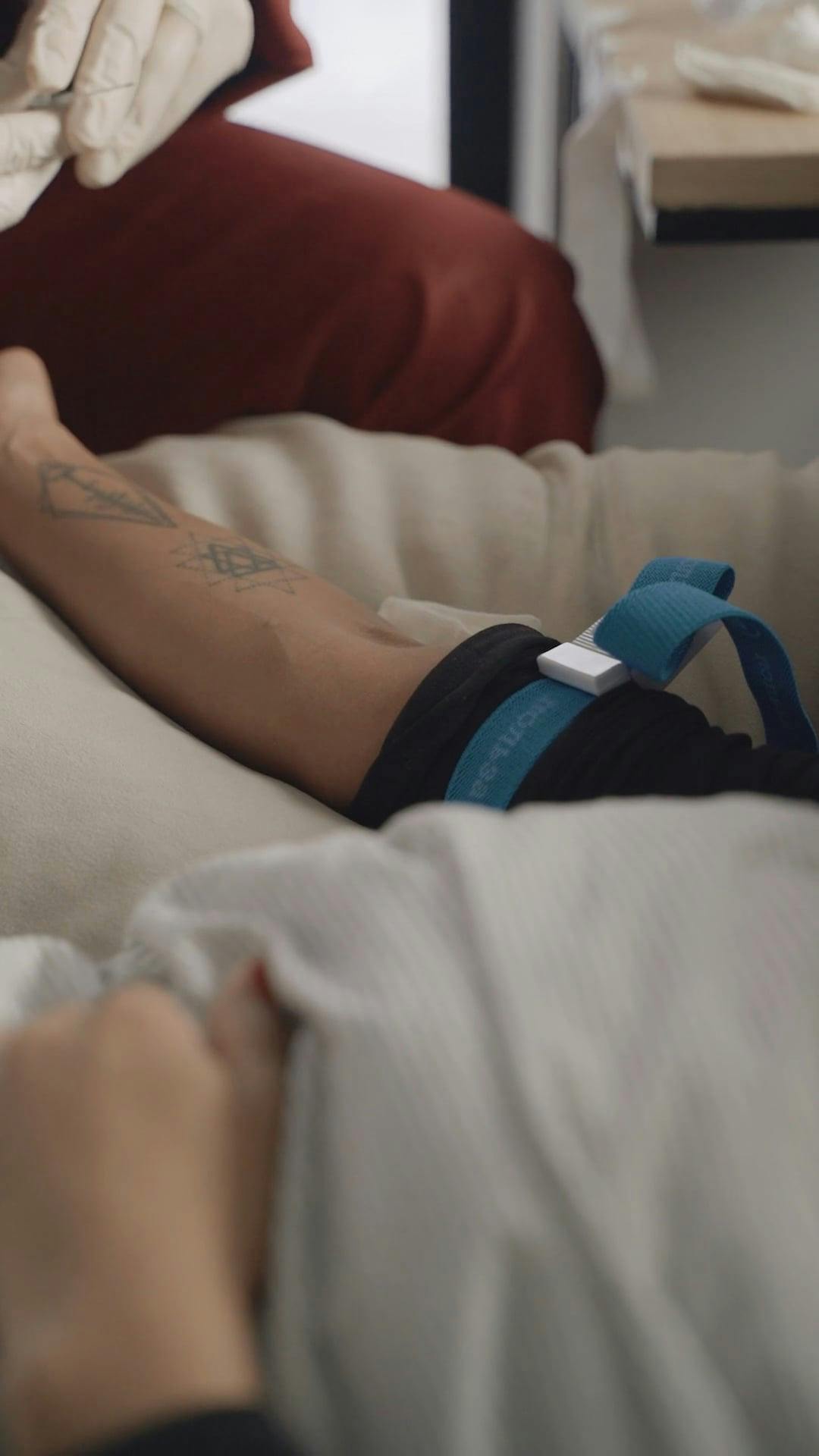 EMT Inserting Dextrose Injection On A Patient Free Stock Video Footage ...