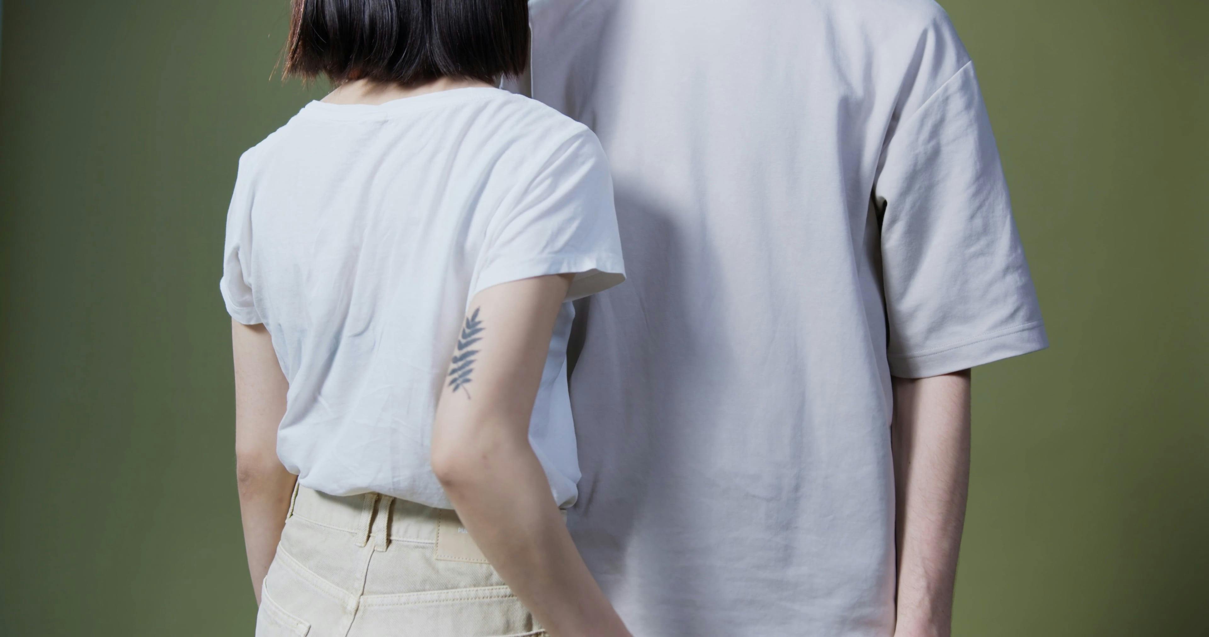affection-couple-dating-embracing-6778001.jpeg?auto=compressu0026cs=tinysrgbu0026dpr=2u0026w=500