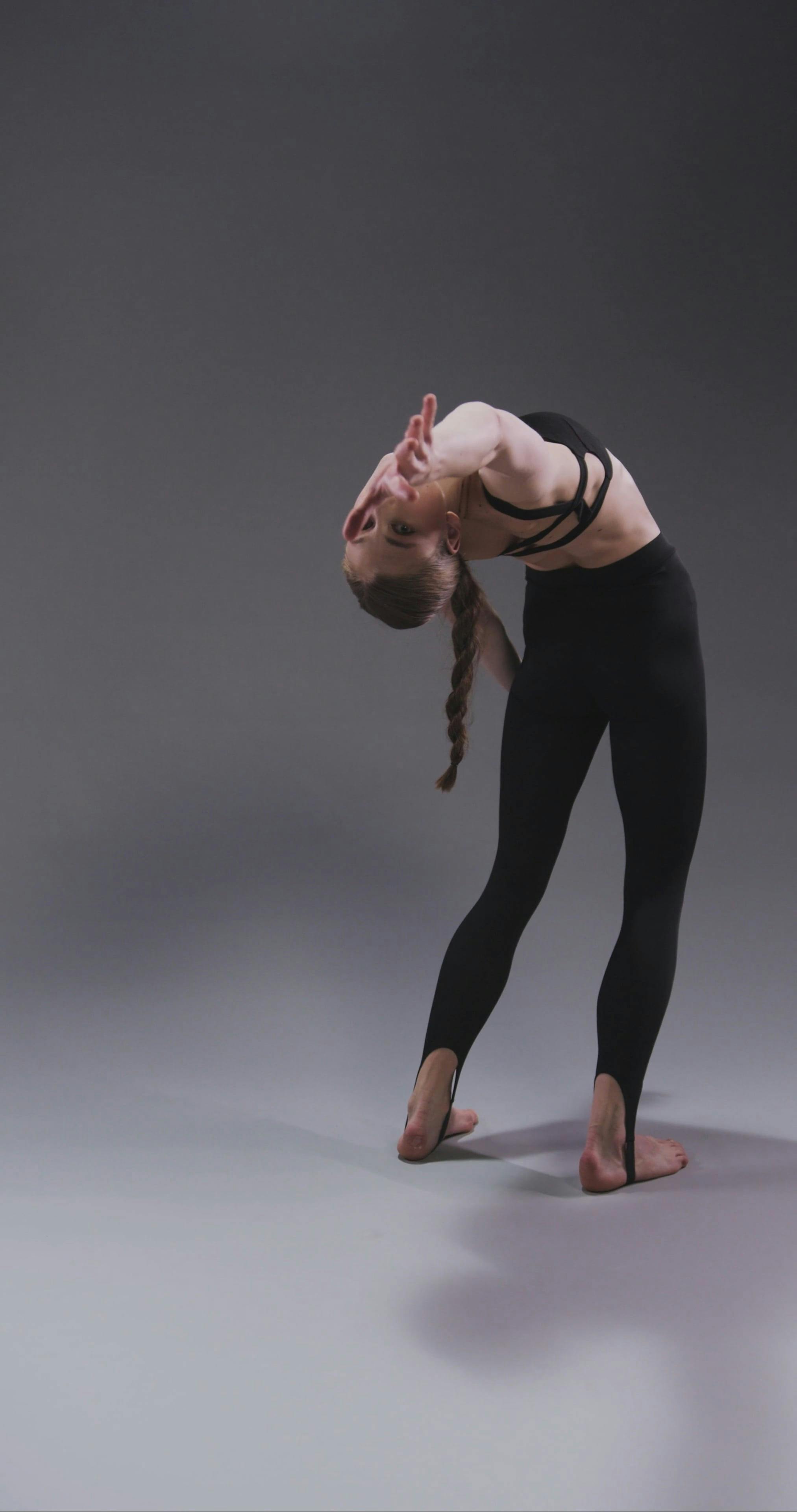 30-Minute Yoga Sculpt Workout (Video) | Nourish Move Love | Yoga sculpt, 30  minute yoga, Power yoga