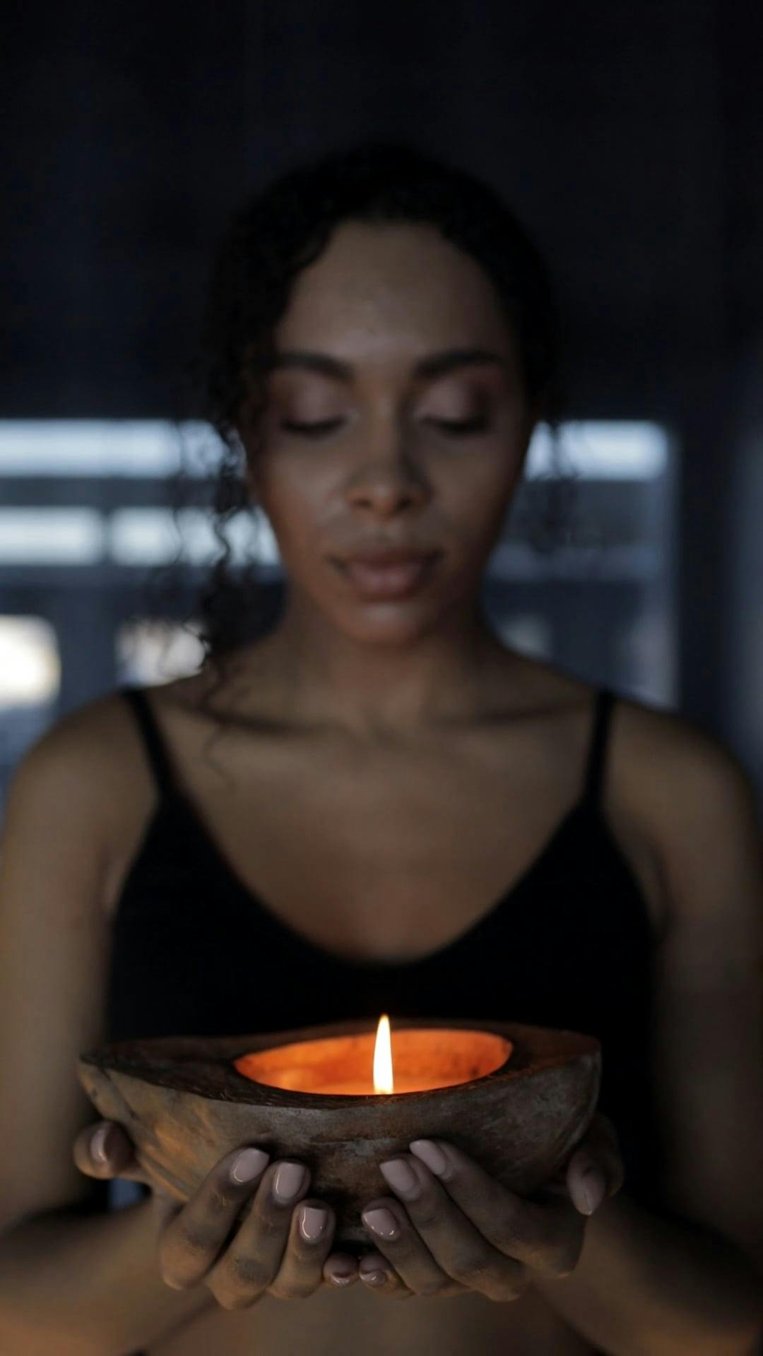 Oil Burner and Crystals · Free Stock Video