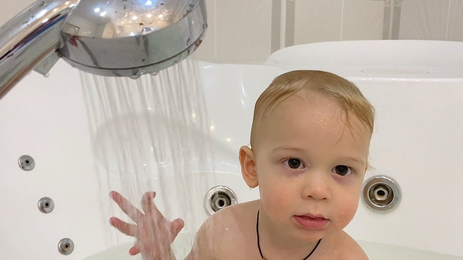 Baby Bath Videos, Download The BEST Free 4k Stock Video Footage & Baby