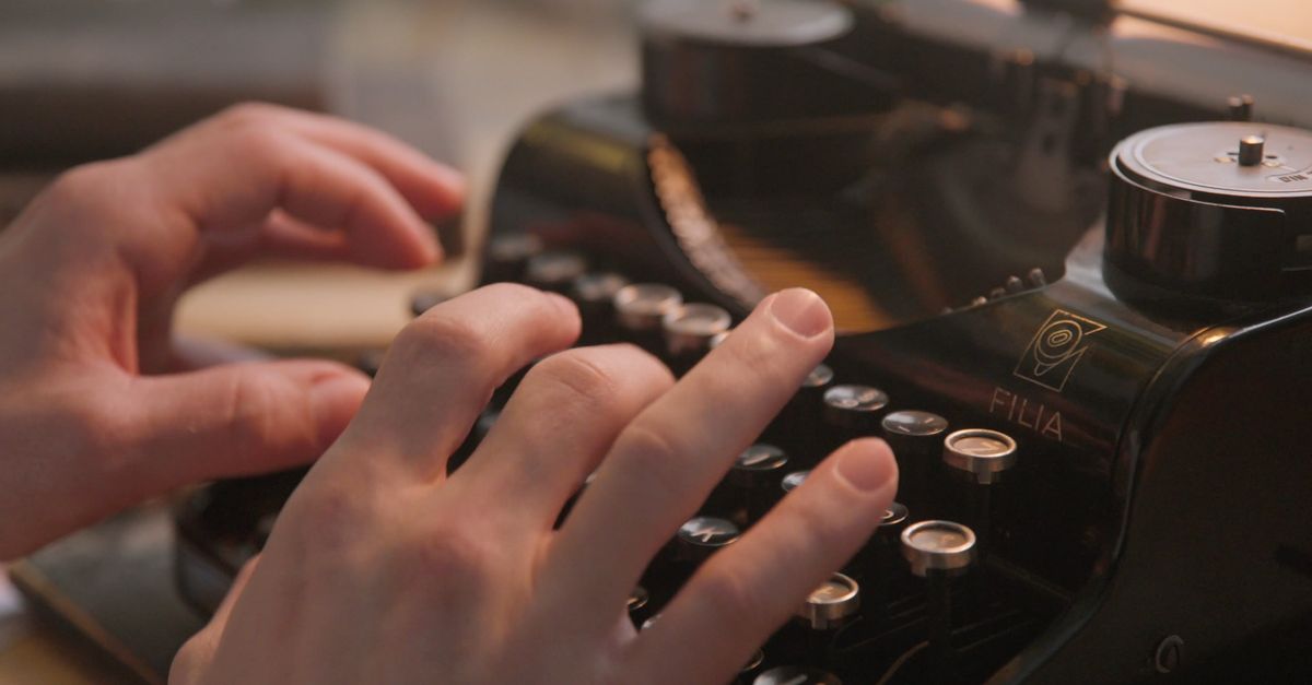 Video Using Typewriter Hands Typing on Typewriter Free Stock Video Footage, Royalty-Free 4K ...
