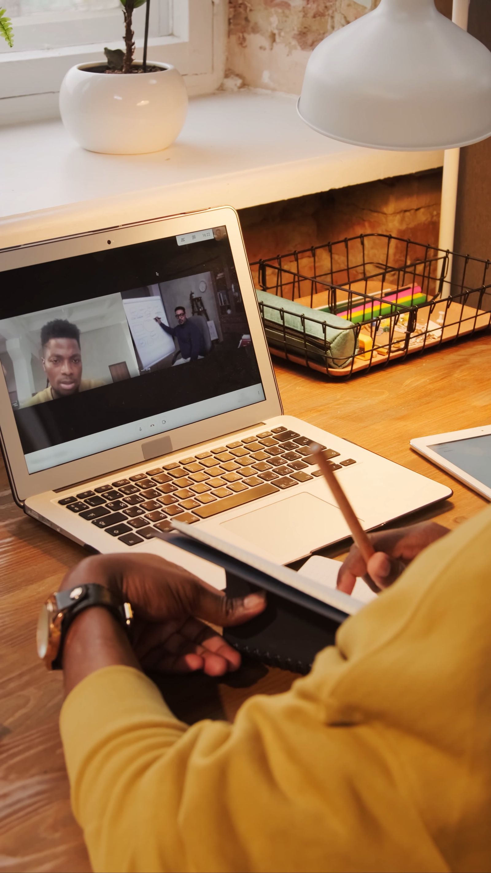 Using Computer In Home Pic Woman Using Laptop at Home Free Stock Video Footage, Royalty-Free 4K ...