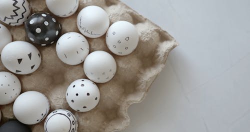 Eggs with Design