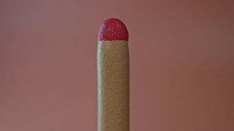 龙骨灸视频素材