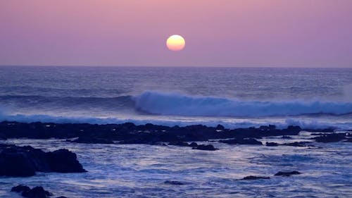 Scenic Sun Viewed From The Coast