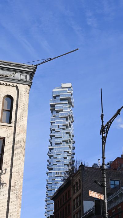 Laura Tancredi's architecture modern video