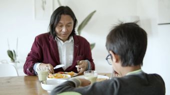 老人吃饭高清视频免费下载高清视频高清视频视频素材