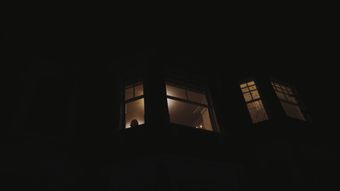 窗边的月亮视频素材免费下载免费下载视频素材