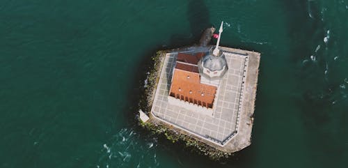 A LightHouse on the Sea