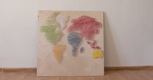 Map Illustration Using Strings