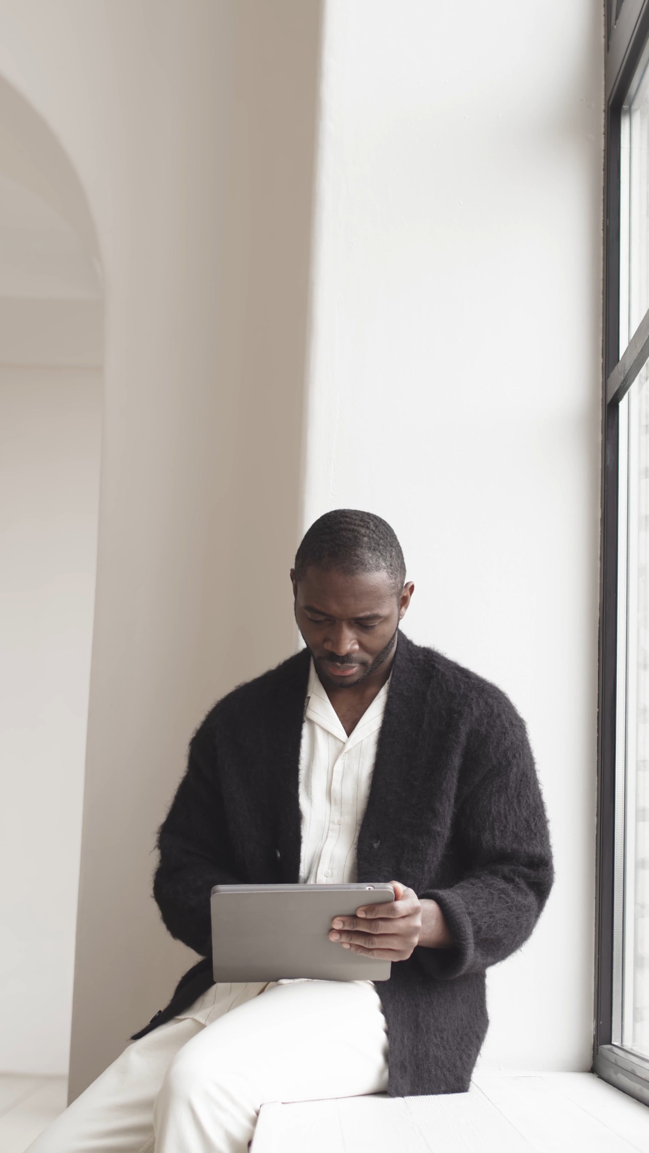 Man Using a Tablet · Free Stock Video