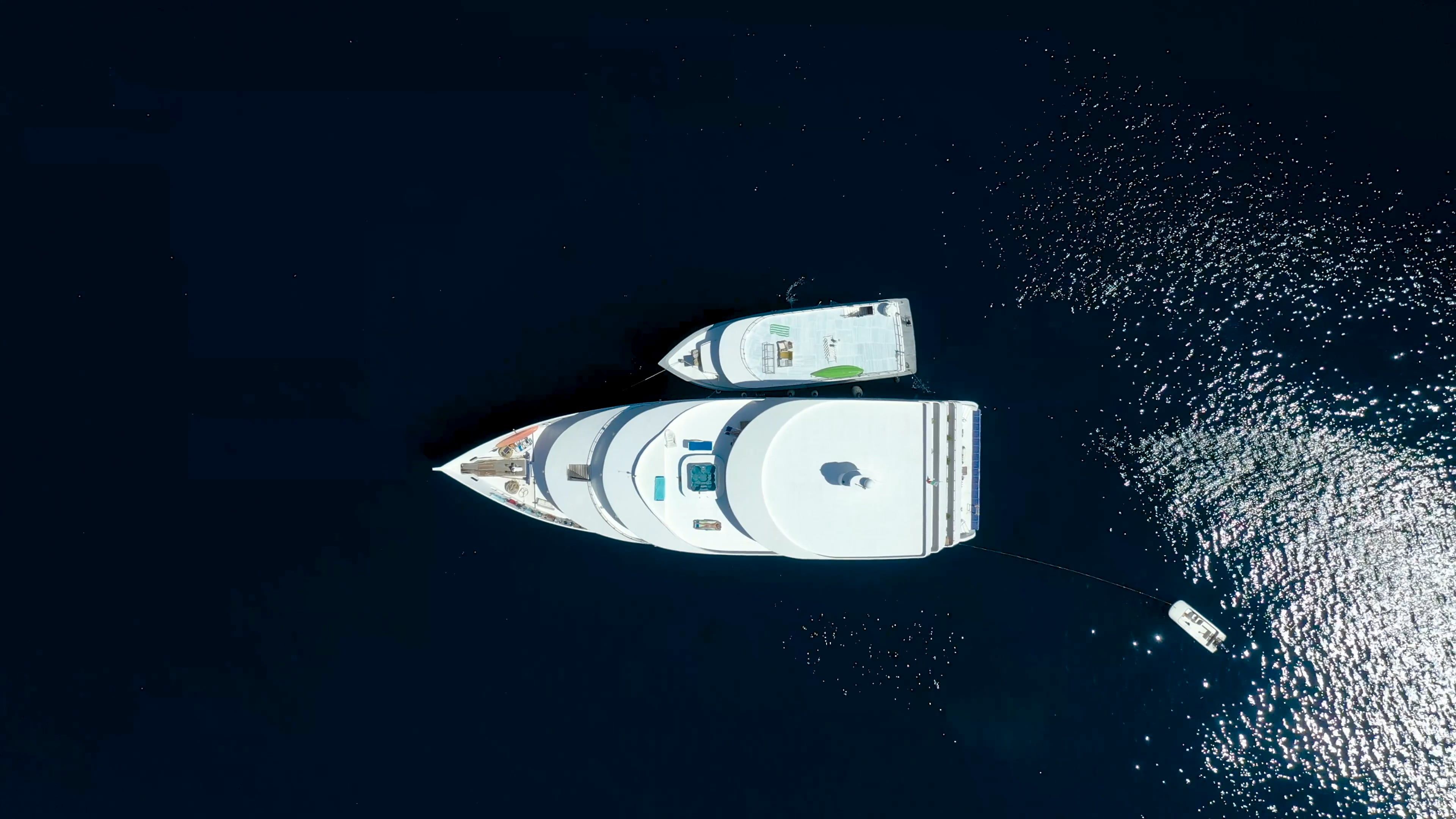 Azurline private yacht charter site