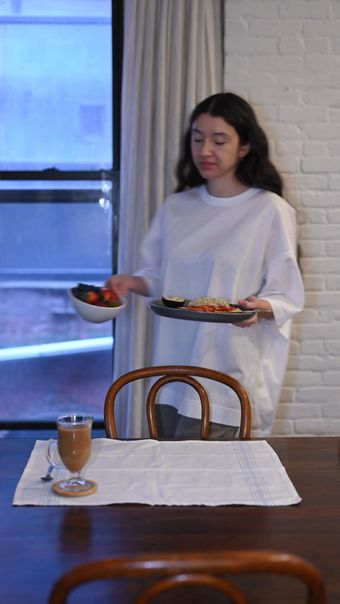 回到家吃饭免费下载高清视频视频素材