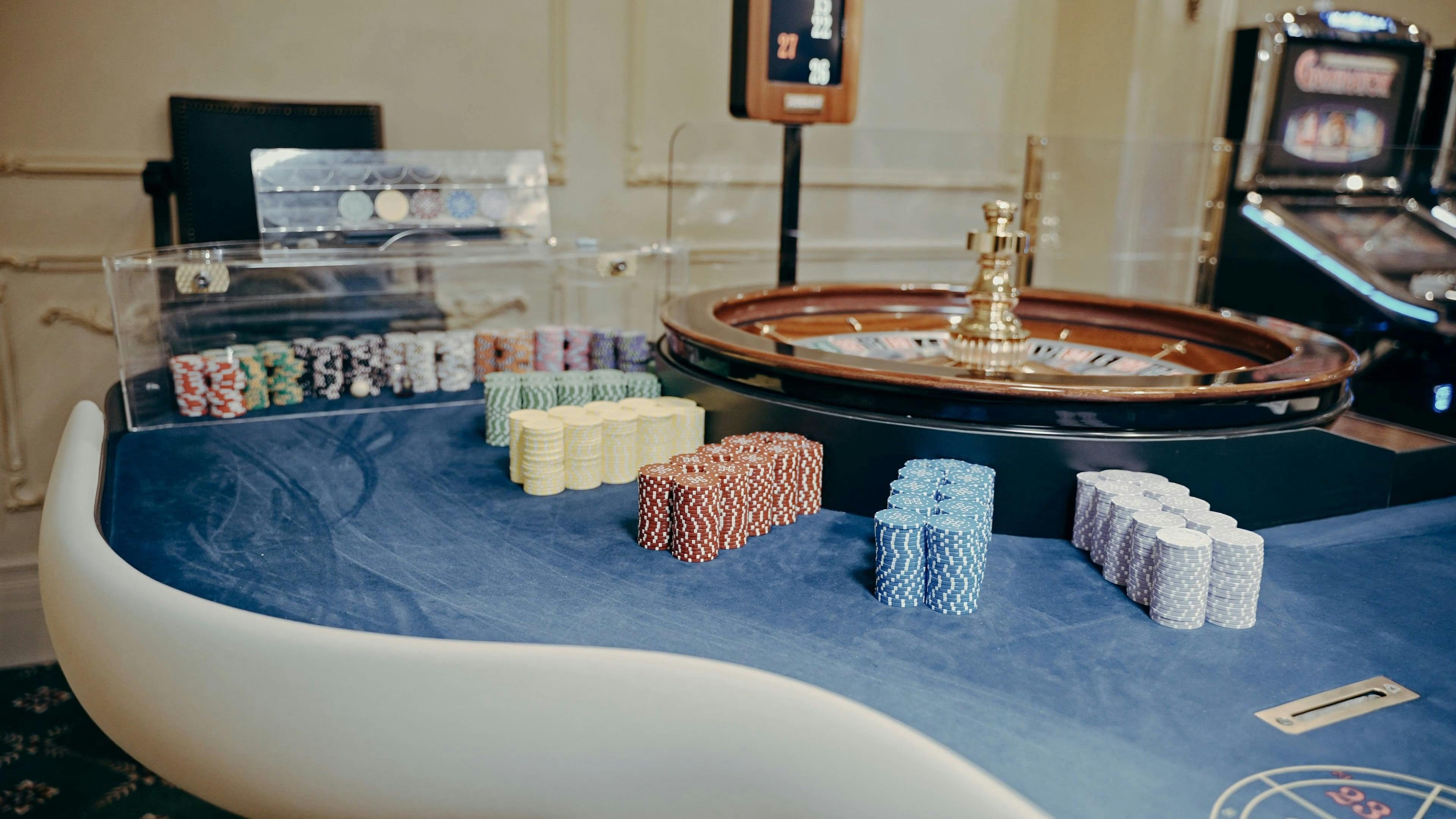 \u30ab\u30fc\u30c9, \u30ab\u30b8\u30ce, \u30ae\u30e3\u30f3\u30d6\u30e9\u30fc\u306e\u7121\u6599\u306e\u52d5\u753b\u7d20\u6750