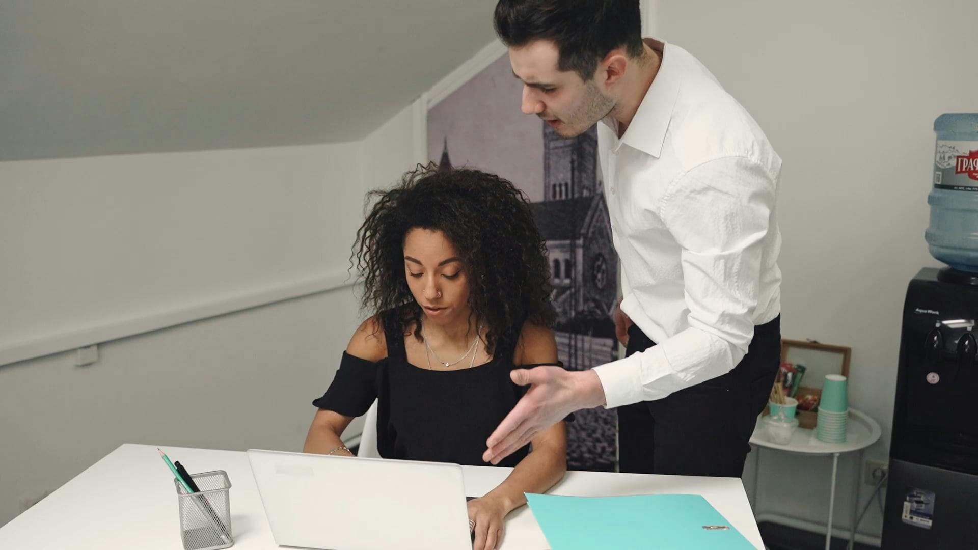 Angry Boss Talking to Employee Free Stock Video Footage, Royalty-Free 4K &  HD Video Clip