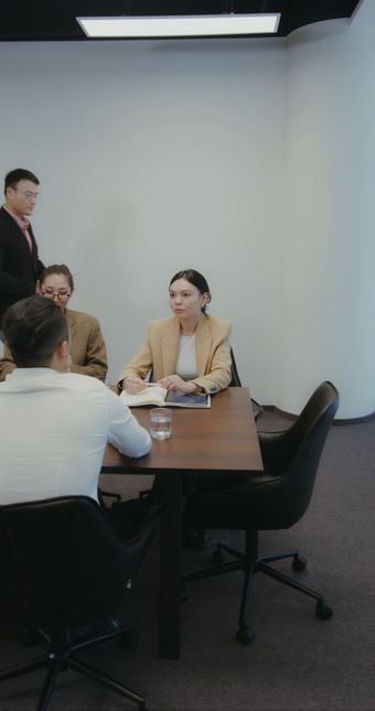 会议室安静决策高清视频免费下载高清视频视频素材