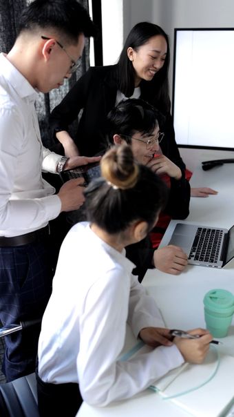 中国人上班高清视频免费下载高清视频视频素材