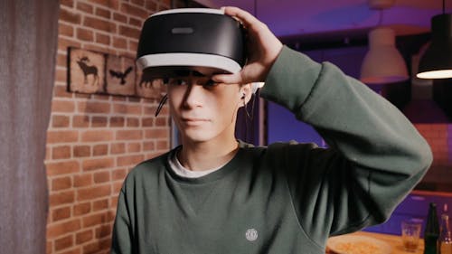 Gamer Holding Controller and VR Headset