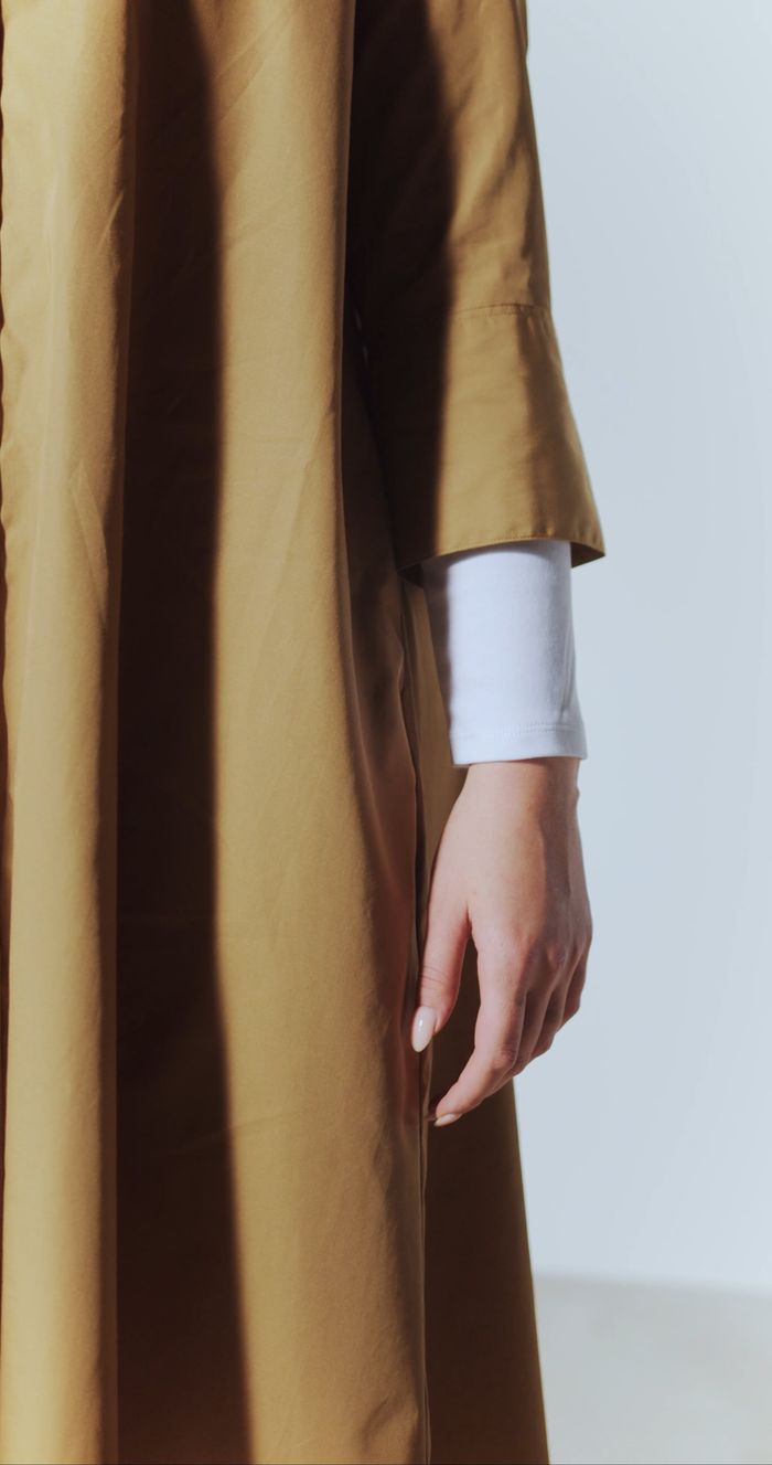 Mustard shirt-dress, sleeve detail