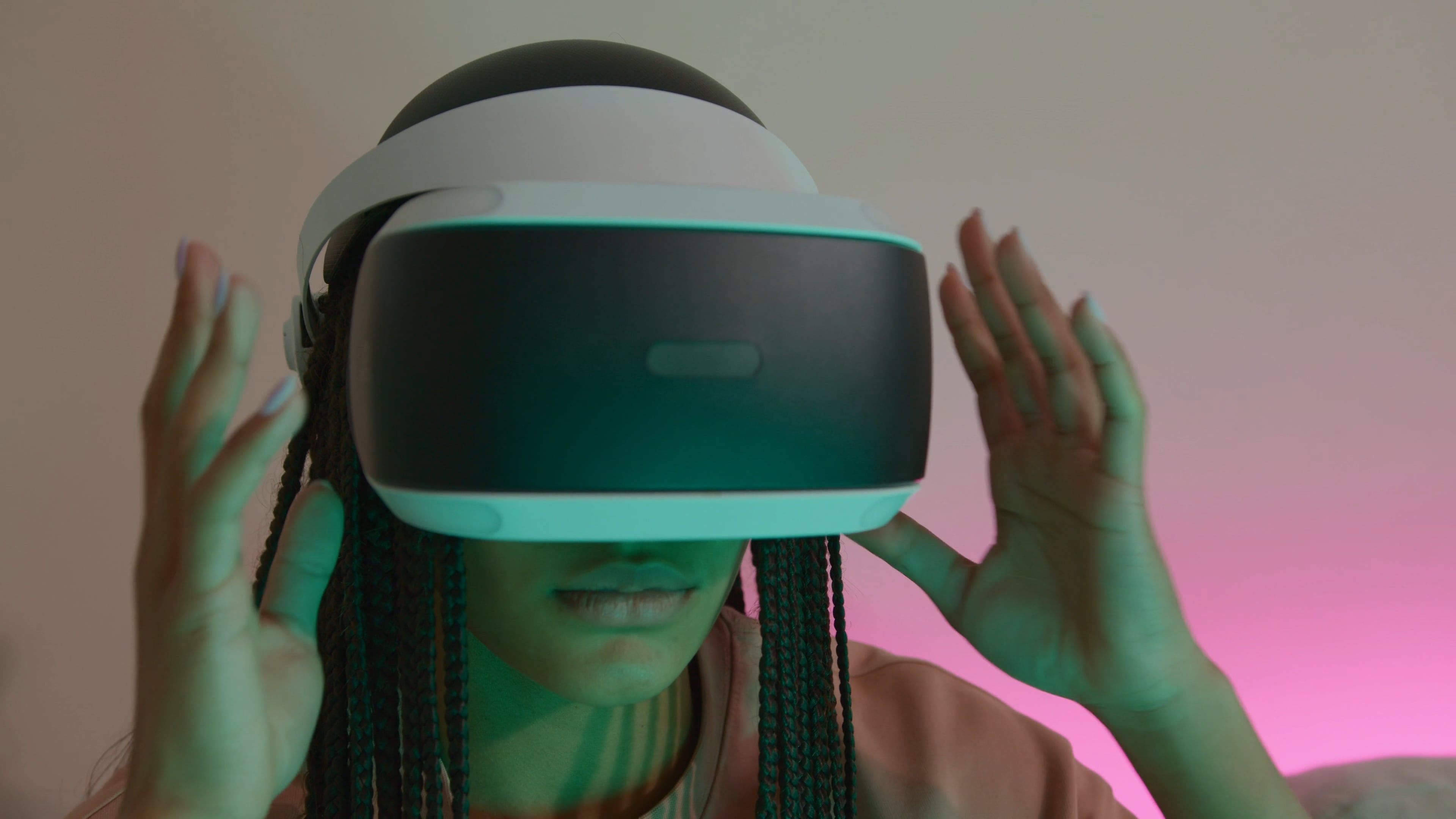 Virtual Reality Mockup Videos, Download The BEST Free 4k Stock Video ...