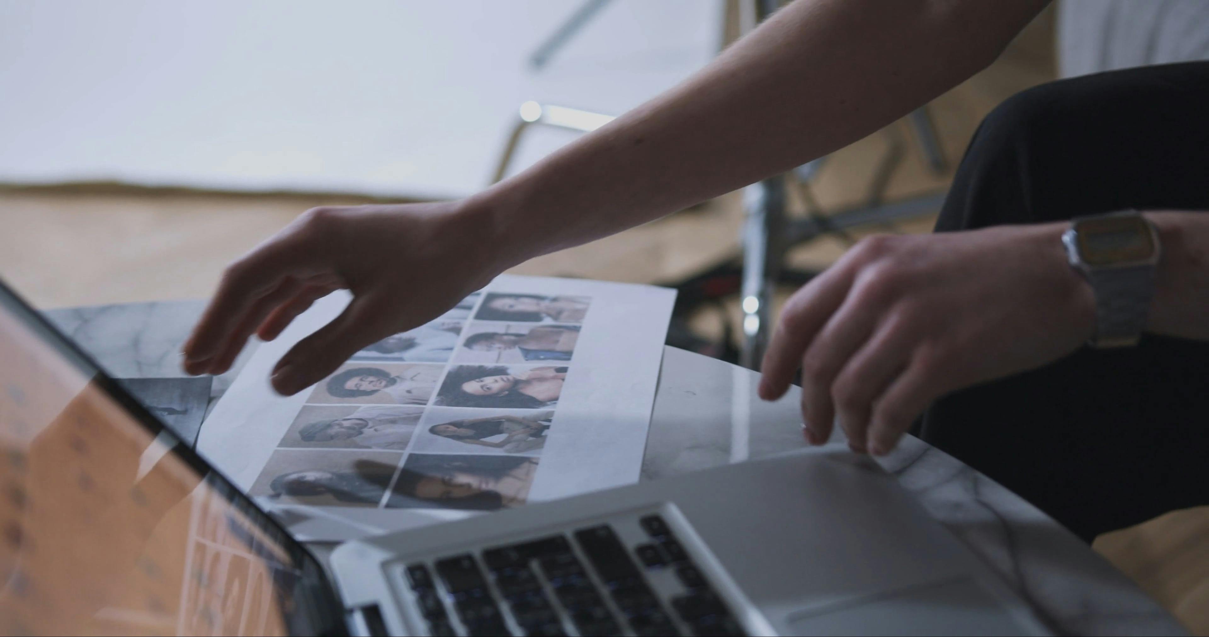 Screen Casting Videos, Download The BEST Free 4k Stock Video Footage