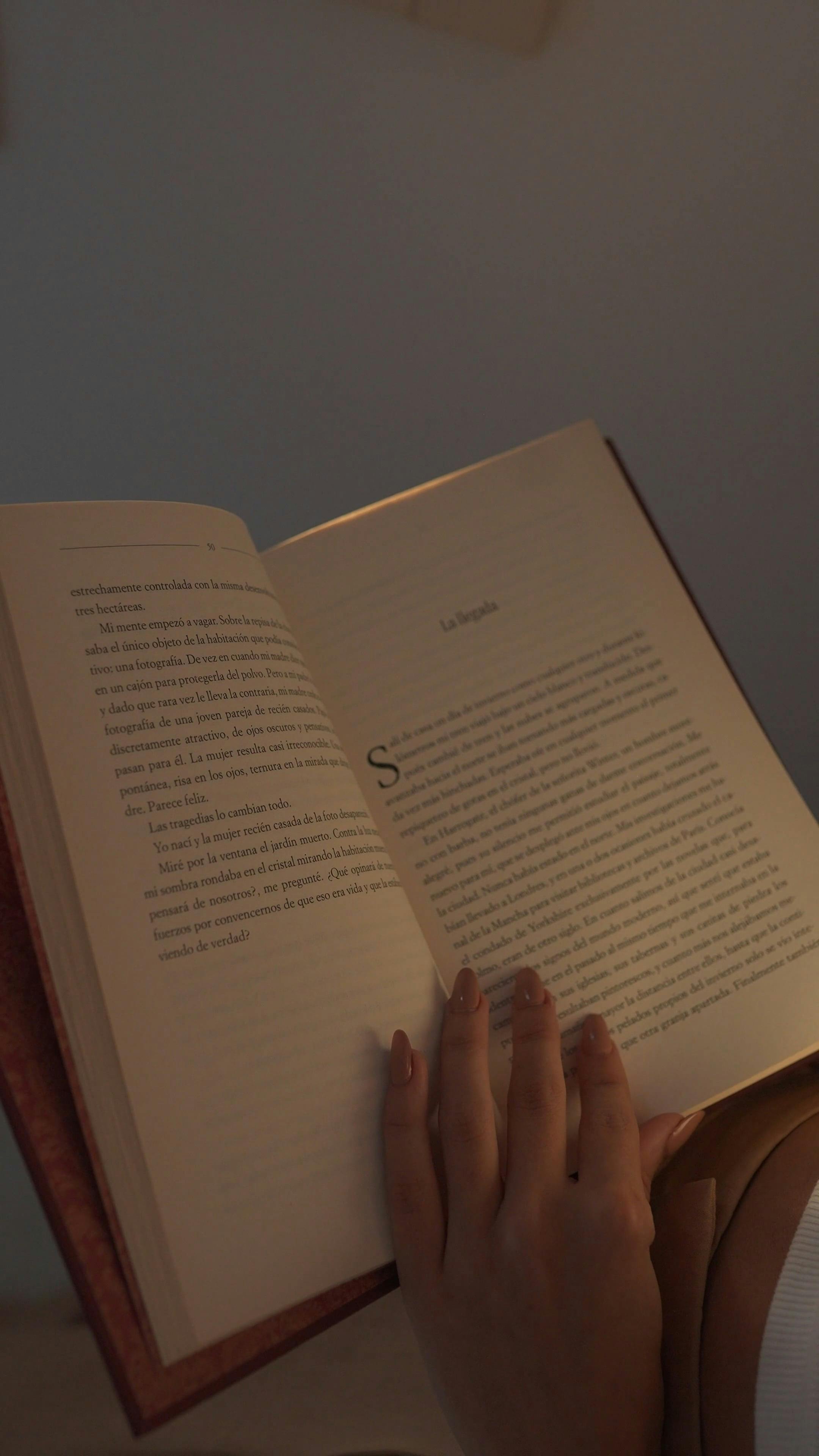 Reading A Book In Spanish · Free Stock Video