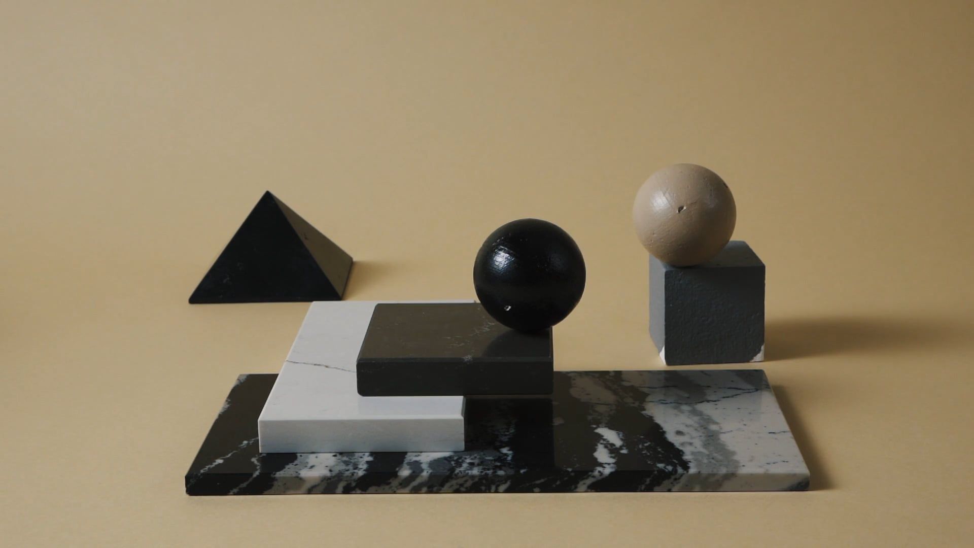 A Creative of the Geometry Display · Free Stock Video