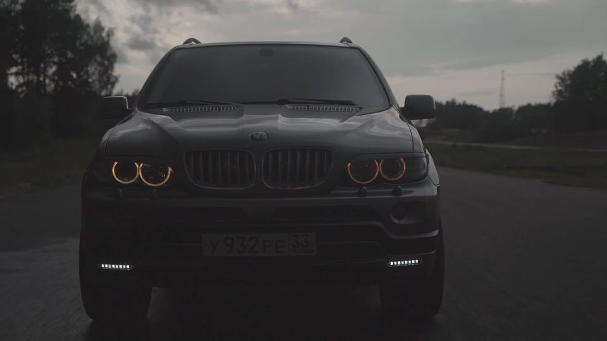 видео про машину bmw