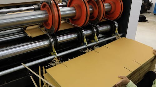 Machine Manufacturing Cardboard