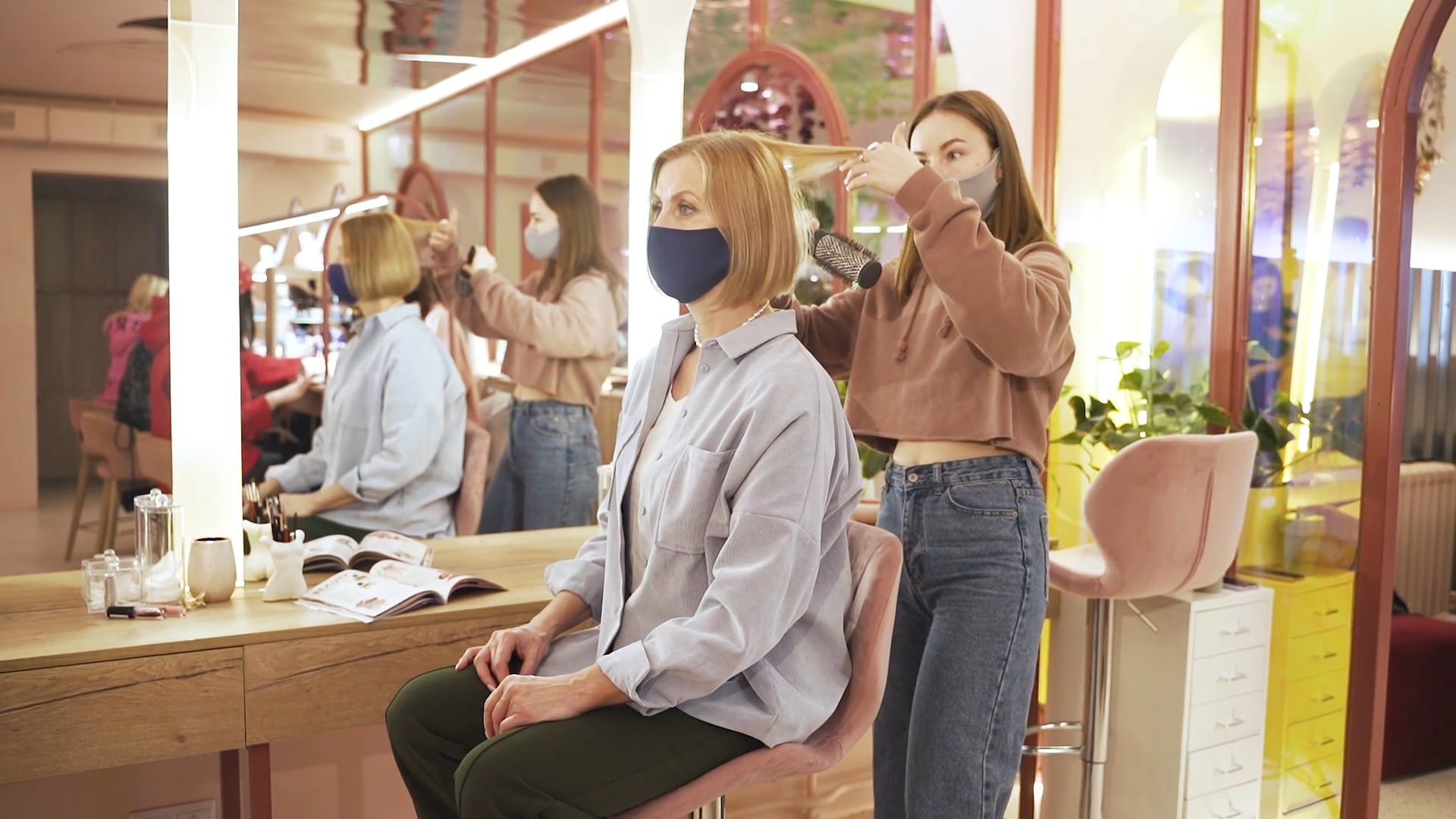 Beauty Salon video