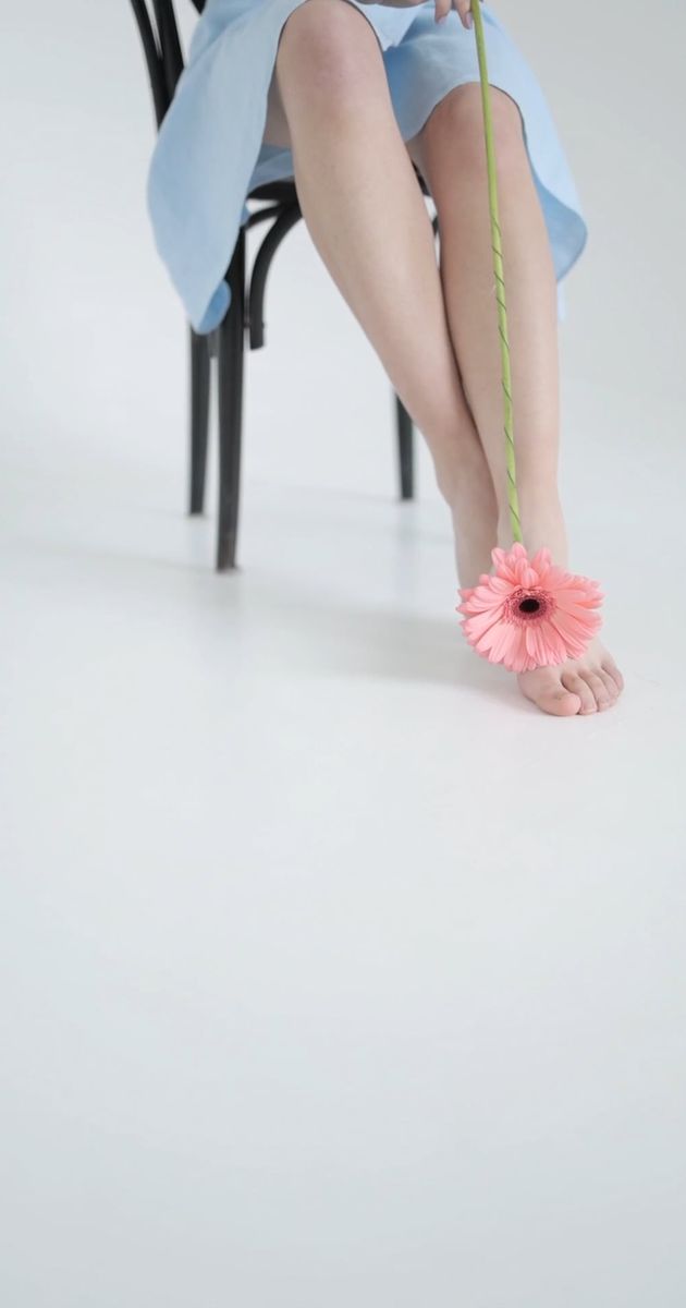 Picture of the day - beautiful legs