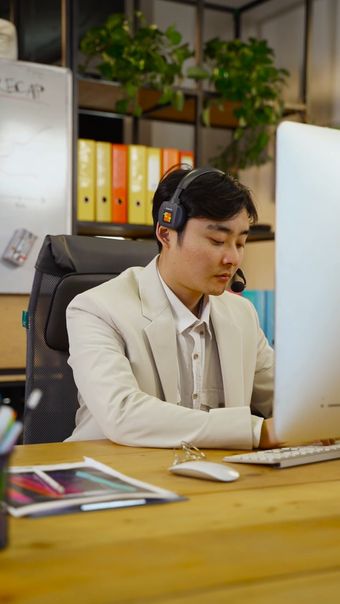 疲惫的打工视频素材