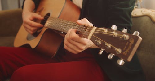 2,000+ Best Guitar Videos · 100% Free Download · Pexels Stock Videos