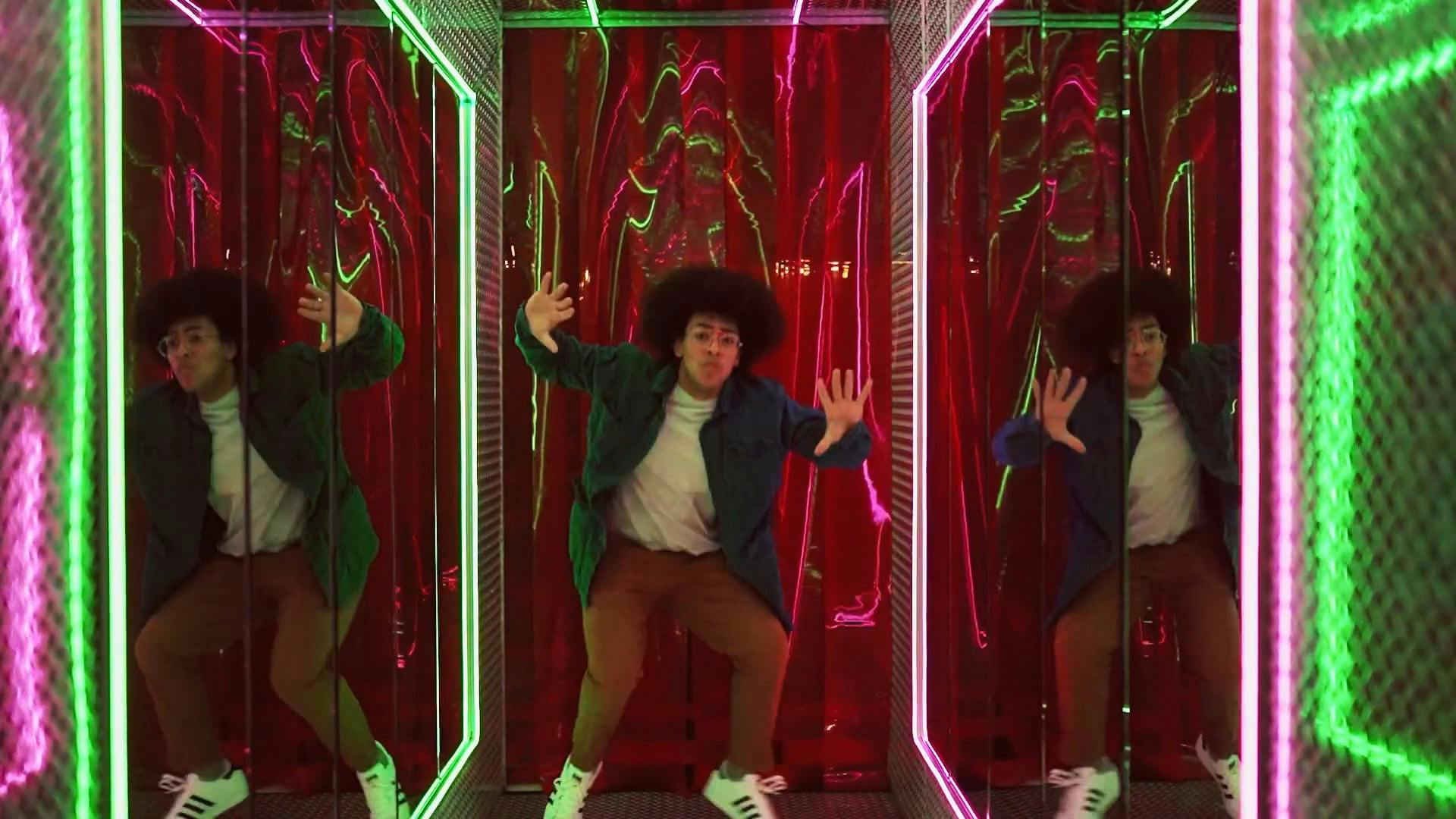 Room Full Of Mirrors Videos, Download The BEST Free 4k Stock Video