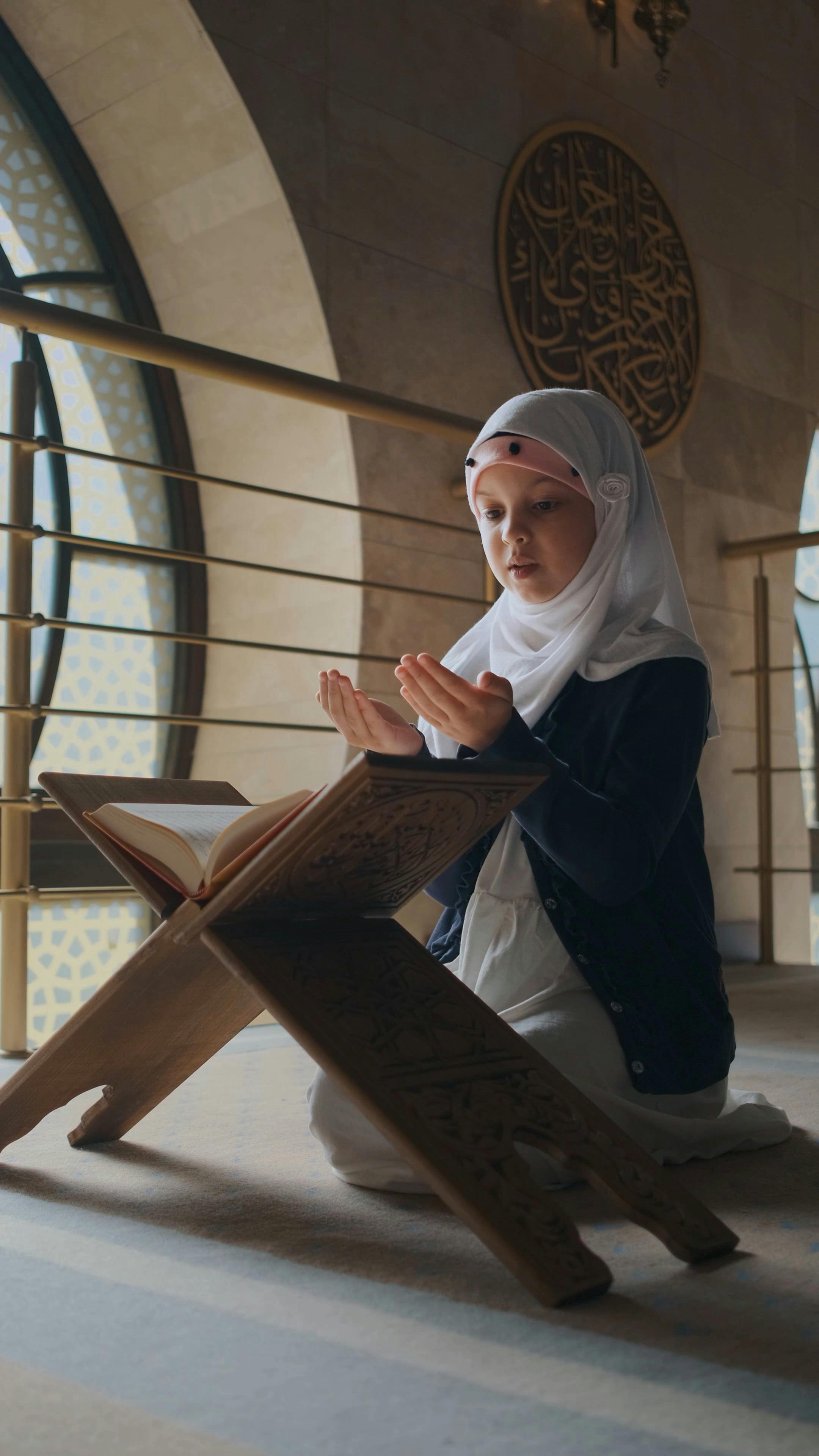 639 Girl Reading Quran Stock Photos, High-Res Pictures, and Images - Getty  Images