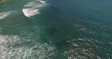 waves crashing to the shore