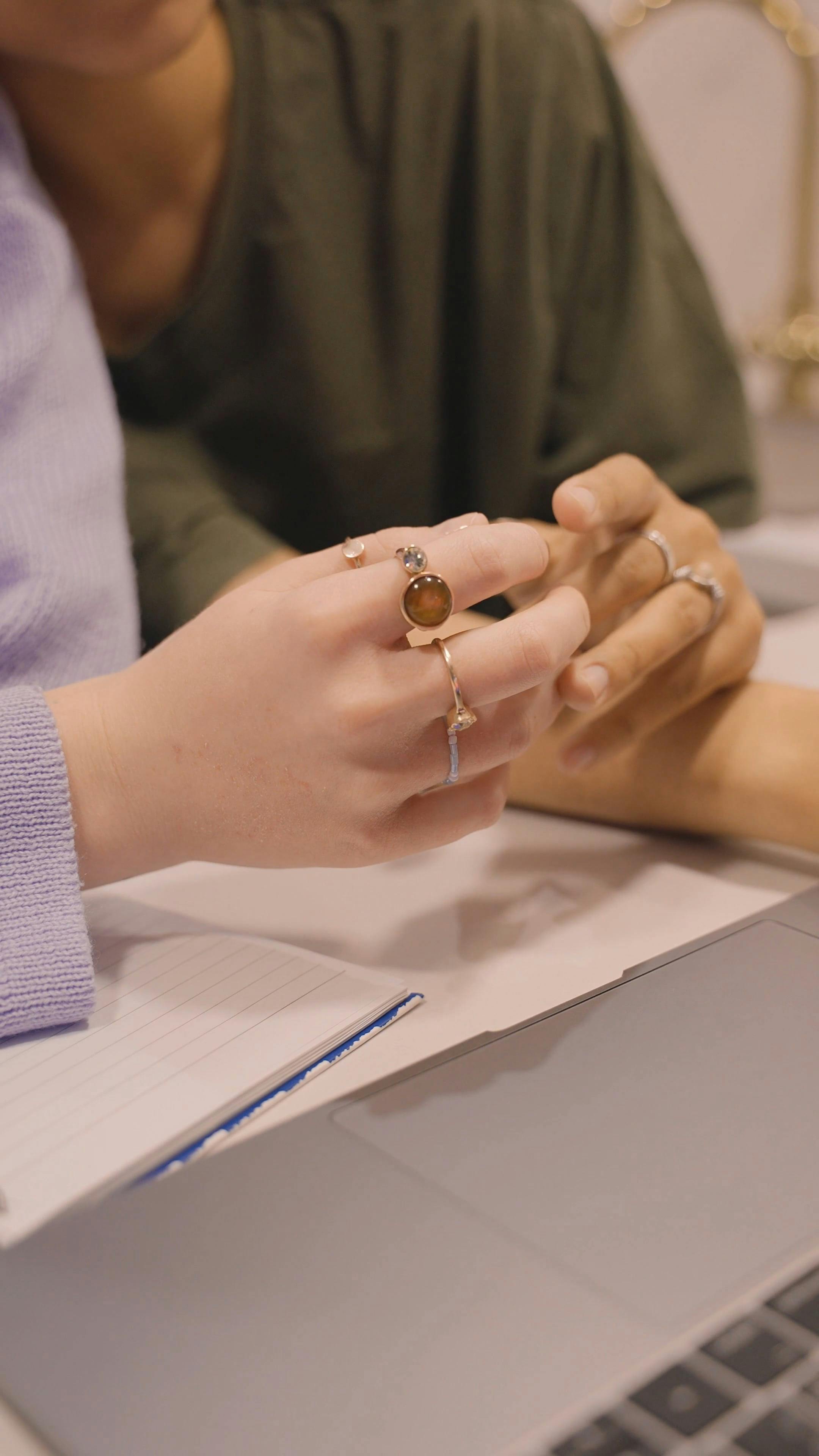 2 000 Best Rings Videos 100 Free Download Pexels Stock Videos