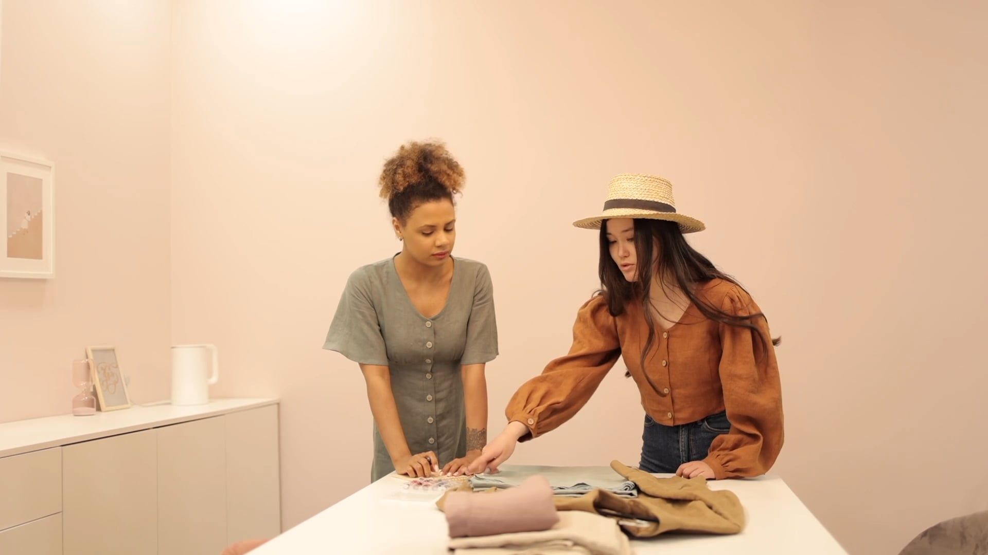 Fashion Designer video