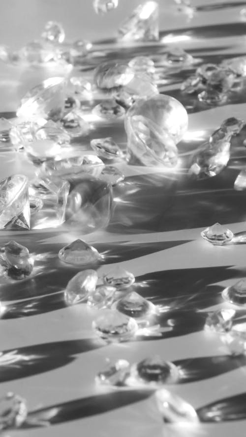 A Black and White Mockup of a Variety of Diamonds