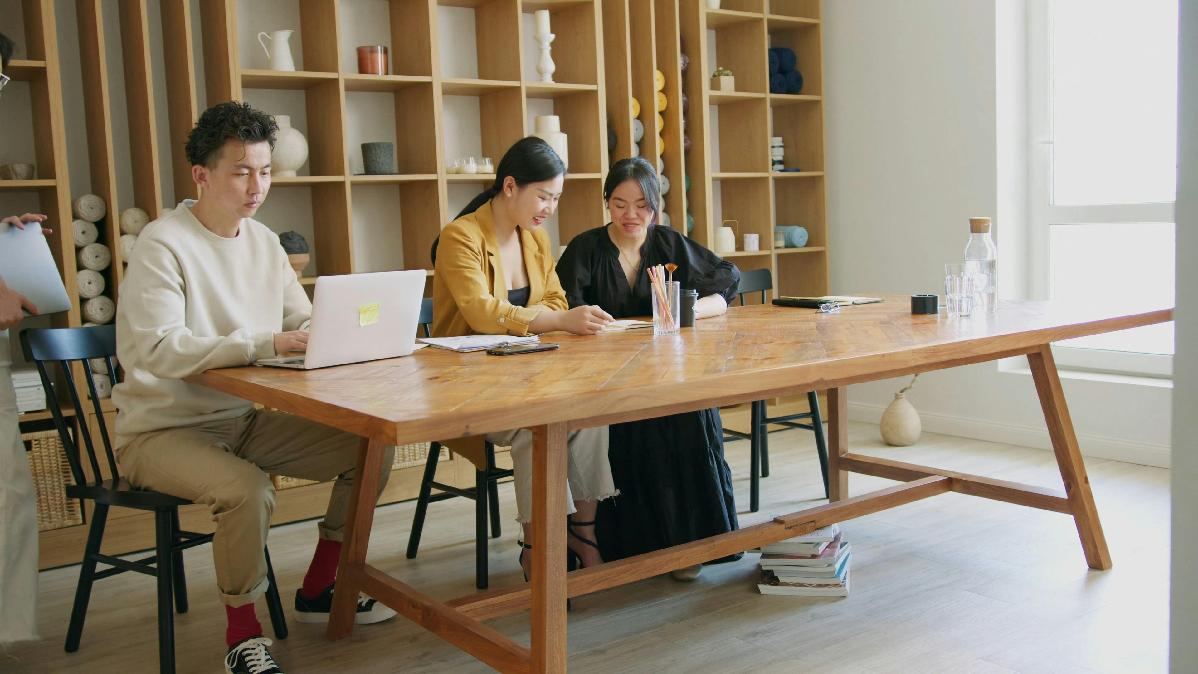 Video by Artem Podrez