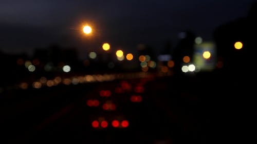 Gece Arabaların Bulanık Videosu