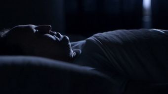 失眠视频素材免费下载视频素材