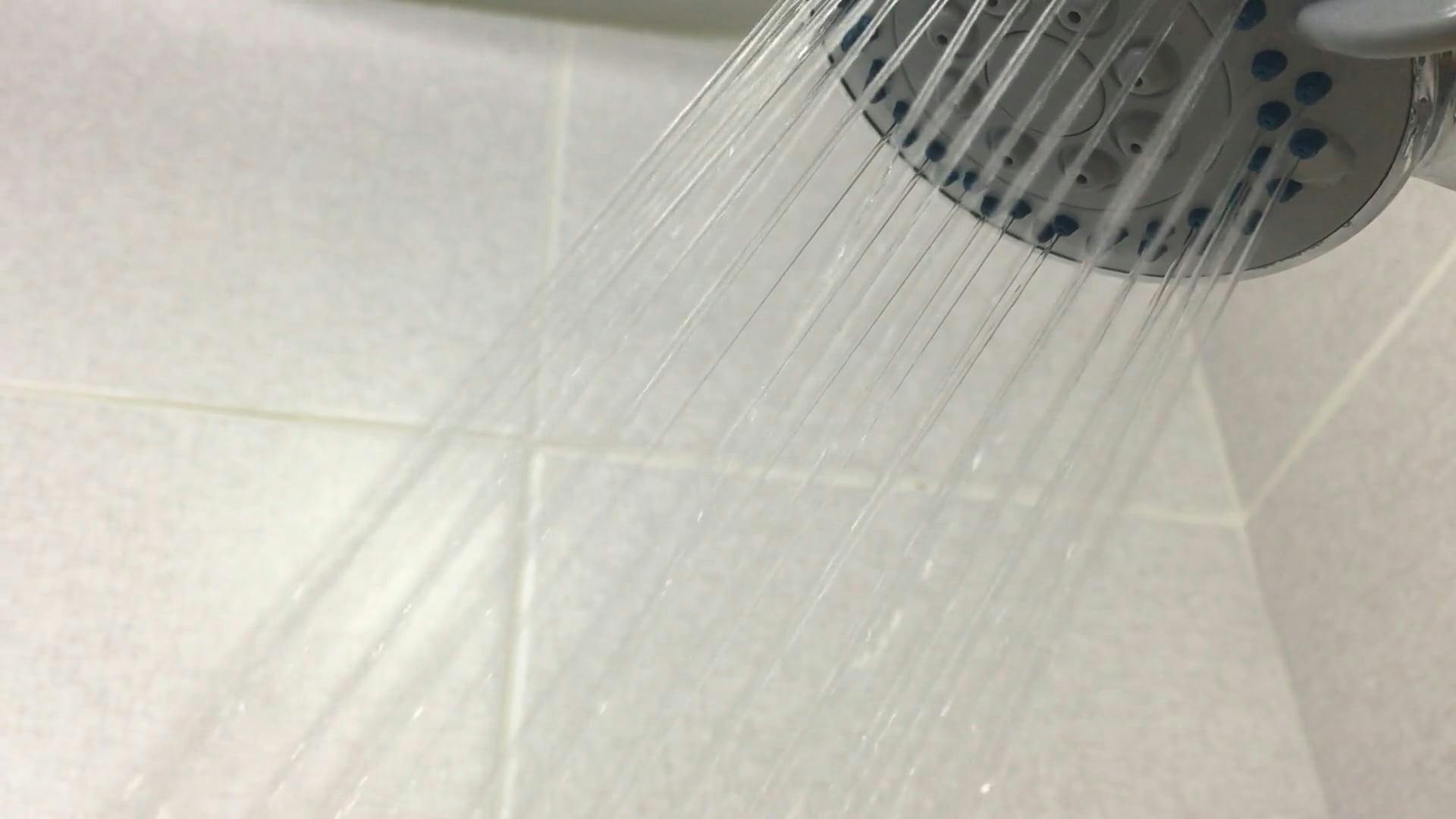 fabriquer une douche en bois