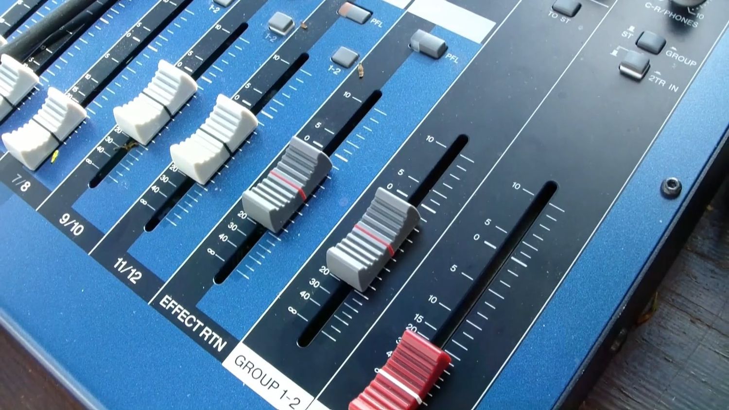 Mixer Videos, Download The BEST Free 4k Stock Video Footage & Mixer HD ...
