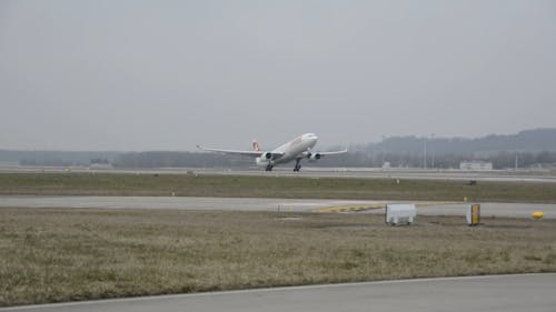 飛行機の離陸